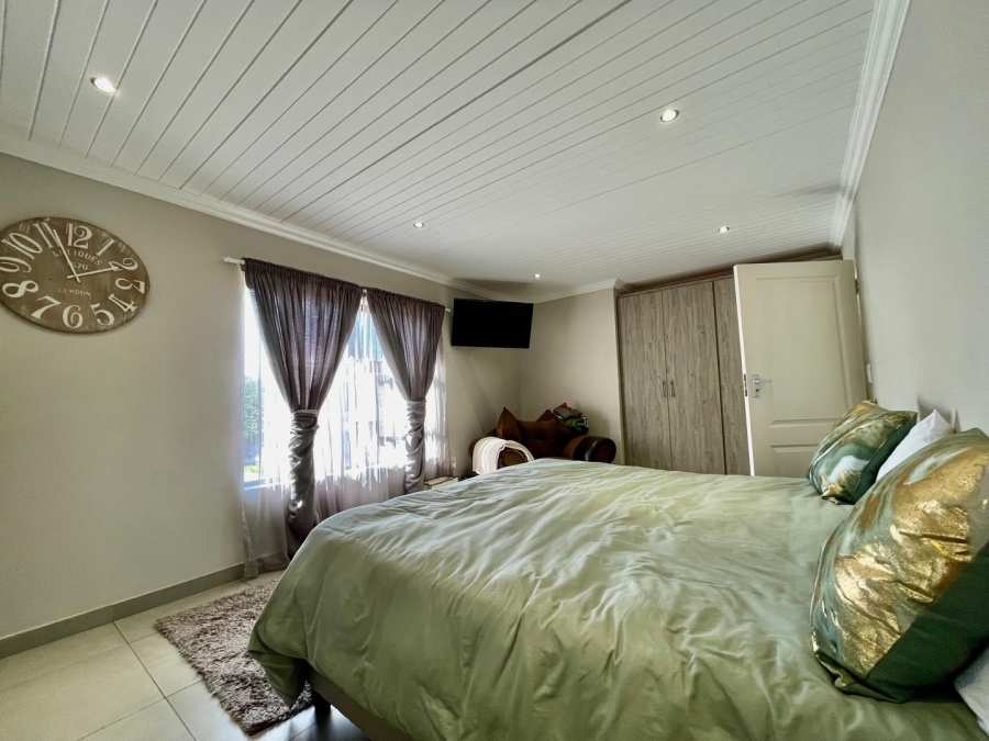 2 Bedroom Property for Sale in Potchefstroom North West